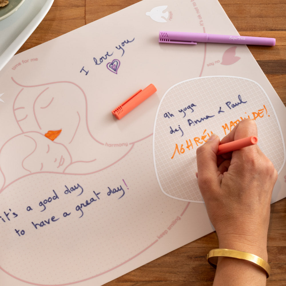 Graffiti Mat Maman, sous-main en silicone réutilisable SuperPetit