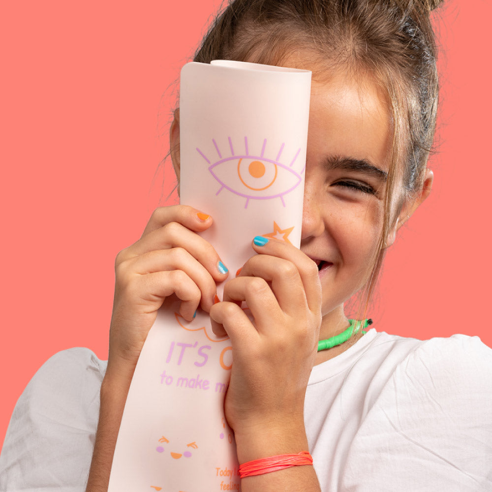 Graffiti Mat Ado – Sous-Main en Silicone Réutilisable